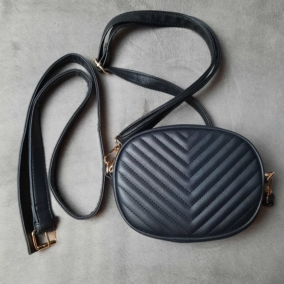 Small black handbag. - Picture 7 of 9